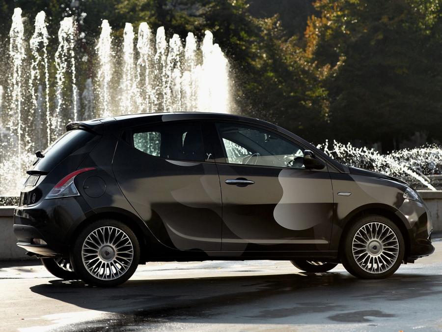  Lancia Ypsilon P-E 13 2012 года  (фото 4 из 7)